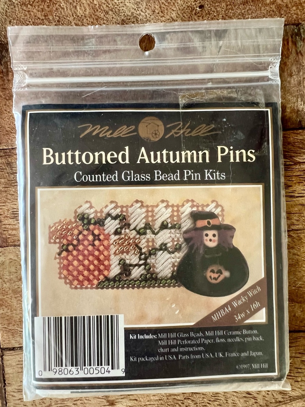 Vintage 1997 Mill Hill Wacky Witch Glass Bead Pin Kit MHBA4 New NIP Halloween